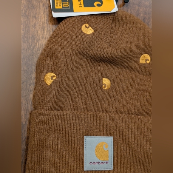 Women's Carhartt Tan Knit Beanie with Logo Patch/ Nwt - Picture 2 of 3